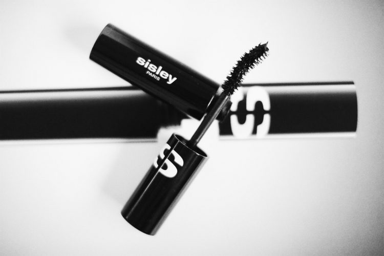 Serious business. Mascara So Curl from Sisley